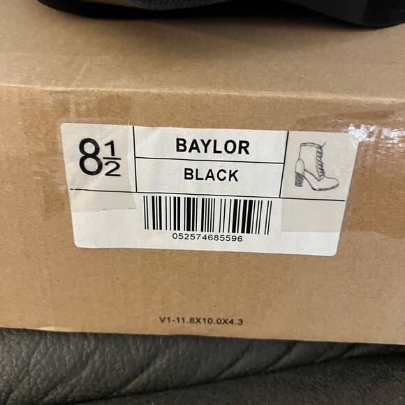 BAYLOR BOOTIE by JC size 8 1/2 - Picture 6 of 6